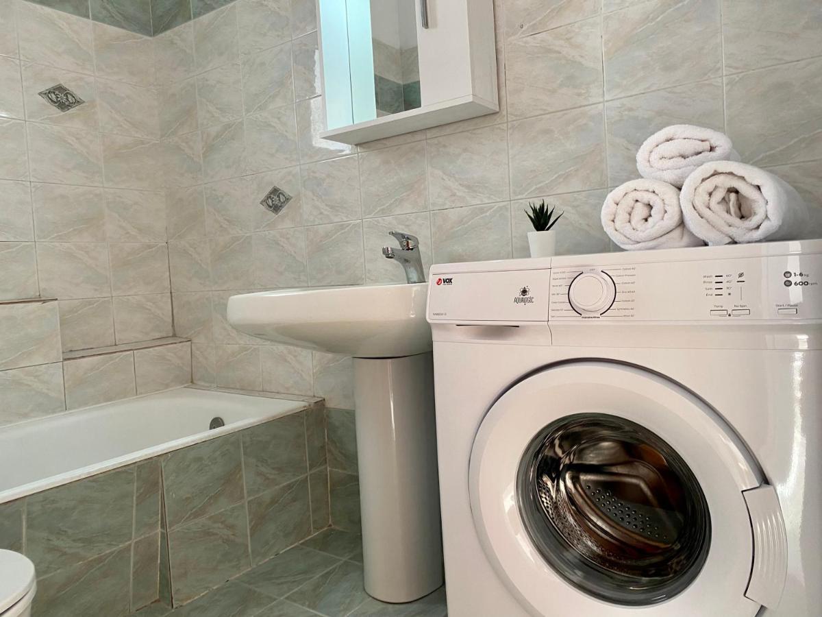 Central, Sunny & Spacious Apartment, In Kos, "1" Luaran gambar